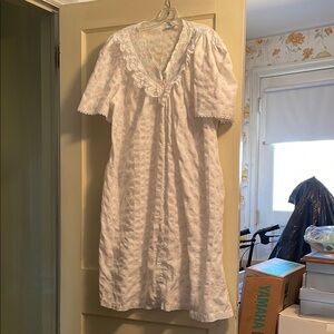 White Lace Trim Robe